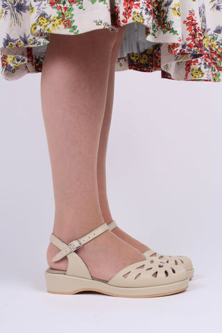 1940s / 50s style summer sandals / wedges - Cream - Sidse - memery
