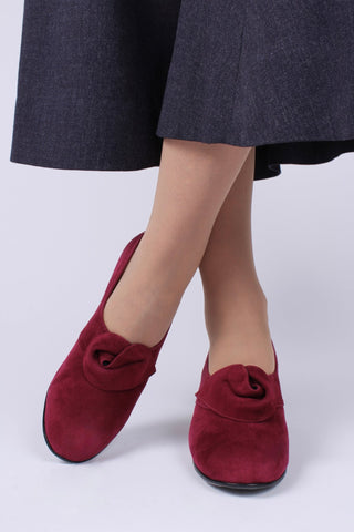 1940s style suede pumps with a rosette - Red - Luise - memery