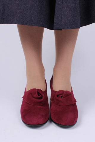 1940s style suede pumps with a rosette - Red - Luise - memery