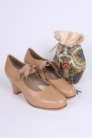 Late 1920's style pumps with shoe lace - Cream - Charlotte - memery