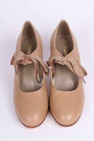 Late 1920's style pumps with shoe lace - Cream - Charlotte - memery