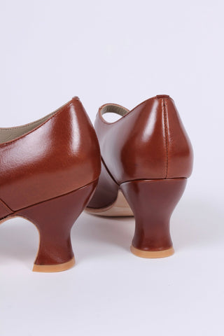 1920's inspired Mary Jane pumps - Cognac brown - Yvonne - memery