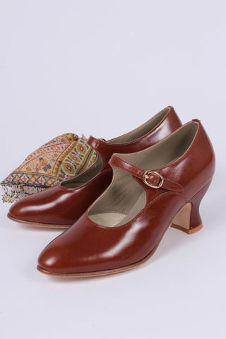 1920's inspired Mary Jane pumps - Cognac brown - Yvonne - memery