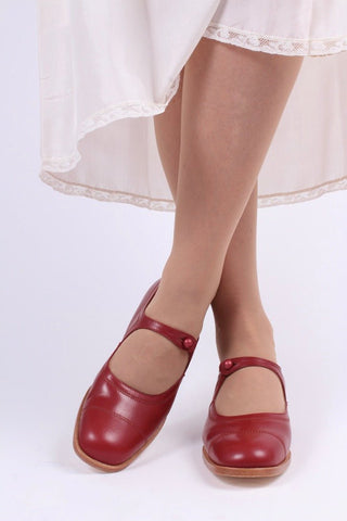 1920s Mary Jane everyday shoe - Red - Ruby - memery