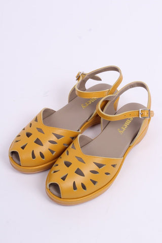 1940s / 50s style summer sandals / wedges - Mustard yellow - Sidse - memery