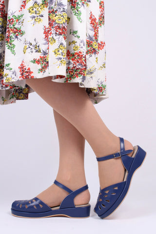 1940s / 50s style summer sandals / wedges - navy blue - Sidse - memery