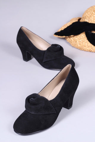 1940s style suede pumps with a rosette - Black - Luise - memery