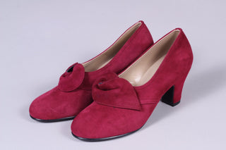 1940s style suede pumps with a rosette - Red - Luise - memery