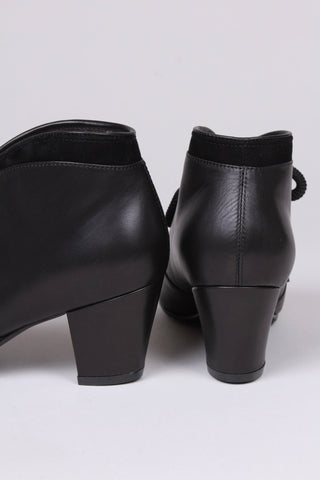 1940s style winter ankle boots - Black - Lillie - memery