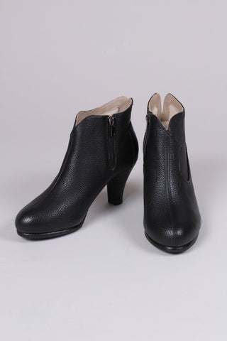 1950s style high heel ankle boots with woolen lining - Black - Laura - memery