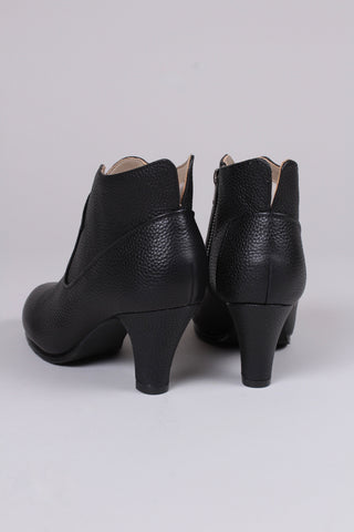 1950s style high heel ankle boots with woolen lining - Black - Laura