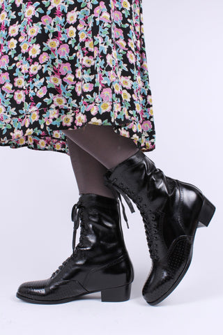 20s / 30s style everyday leather boot - Black - Martha - memery