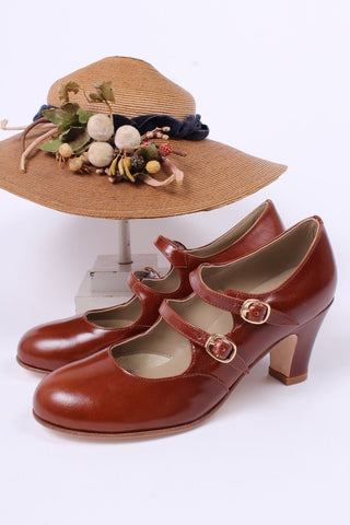 20s / early 30s style leather pumps with two adjustable ankle straps - Cognac - brown - Judy - memery