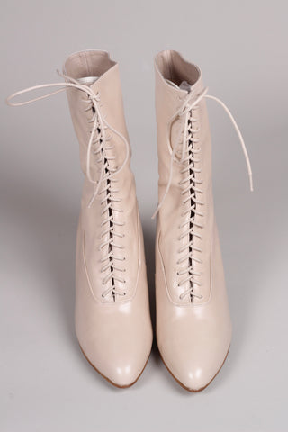 Feminine soft Edwardian boot with pompadour heel, 1900-1915 - Cream - Rose