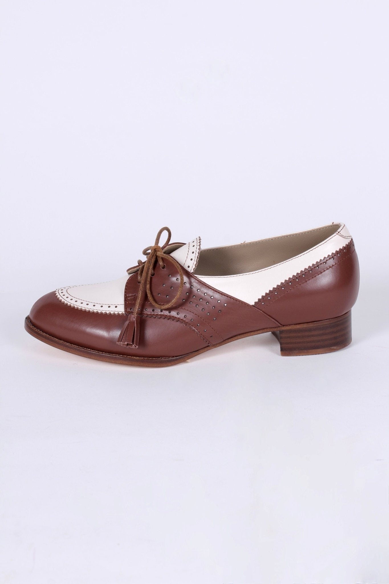 two tone brown dress shoes Men's Brown and White Two-Tone Wingtip Leather Spectator Oxfords Abbott US 6.5 / Brown/White / D