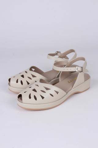 VEGAN - 1940s / 50s style summer sandals /  wedges - Cream - Sidse