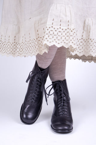 1900s / 1910s Edwardian teenage lace-up boots - black - Josephine
