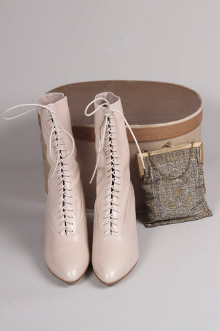 Feminine soft Edwardian boot with pompadour heel, 1900 - 1915 - Cream - Rose - memery