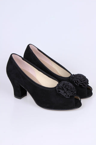 Late 1930s everyday suede pumps with rosetta, black, Jean - memery